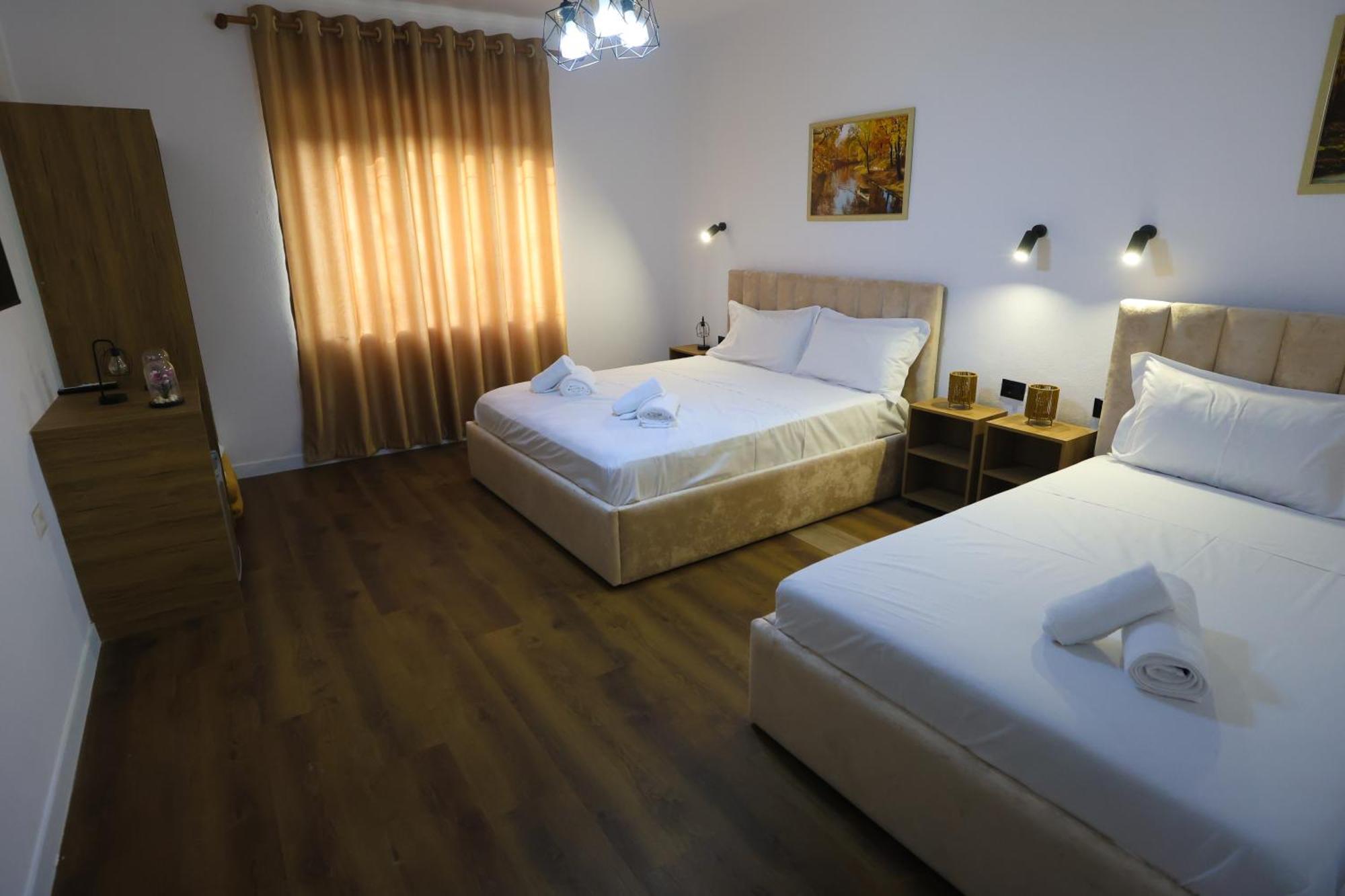 Vila Alizee Hotel ติรานา ภายนอก รูปภาพ